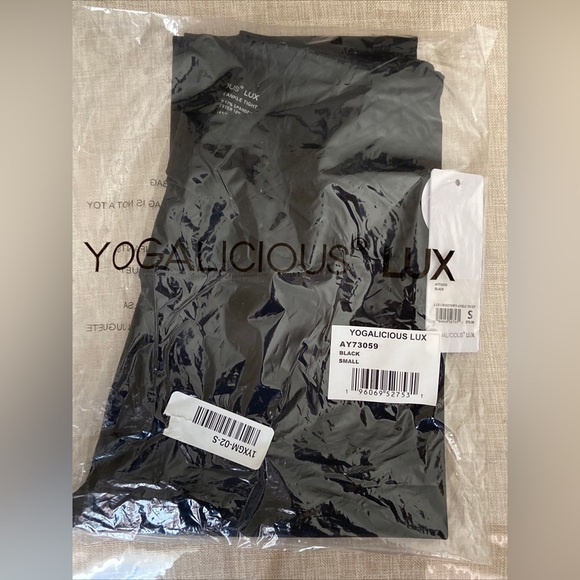 Yogalicious Lux Women’s Crosstown High Rise Ankle Tight Black Leggings - Picture 4 of 11